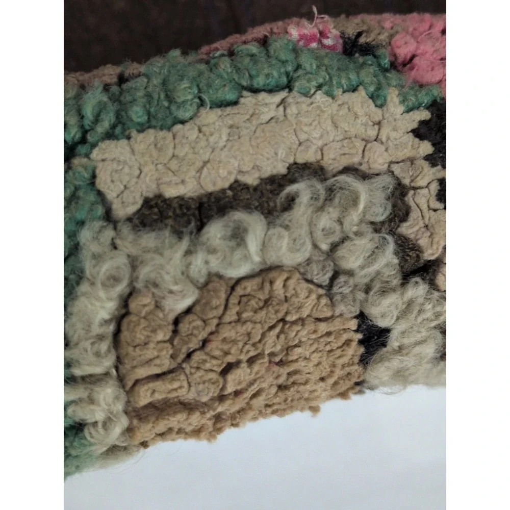 VTG Antique Hand Hooked Rug Wool Crazy Unique Folk Art Handmade Hit Or Miss